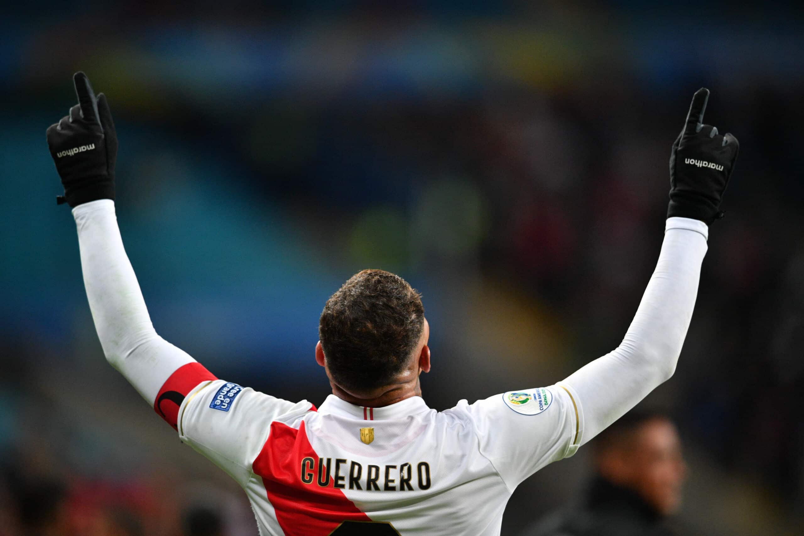 La Legendaria Carrera de Paolo Guerrero Llega a su Fin